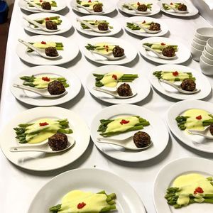 Asparagus w Hollandaise Sauce and Crispy Qunioa Balls at Green & Vegan - Pop-Up in Cape Town