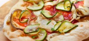 You can choose your vegan pinsa  at Pinsa & Co in The Hague