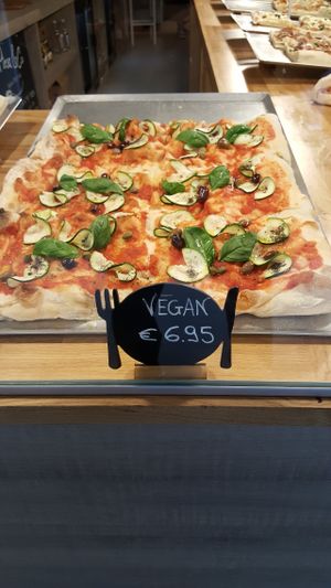 Vegan pinsa... nice surprise to stumble upon at Pinsa & Co in The Hague