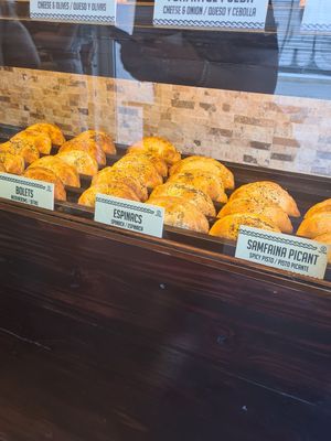 Hearty vegan Empanadas at La Empanaderie in Barcelona