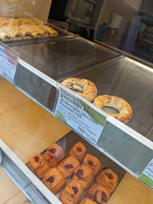  at Fill Good in Budapest