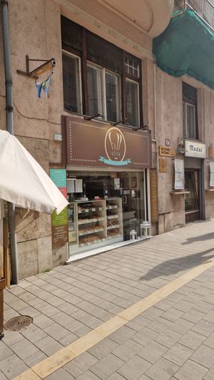  at Fill Good in Budapest