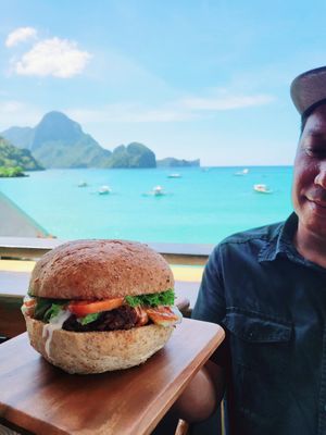 Vegan Burger at Seed Dreams in El Nido