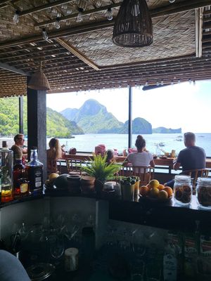 Lunch til Dinner Service at Seed Dreams in El Nido