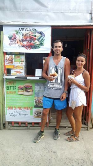 vegetarian couple at Seed Dreams in El Nido