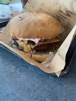 Cheese burger (the red cabbage and sundried tomatoes made it 👌🏼)  at Swing Kitchen - Josefstadt in Vienna