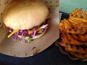 Cheeseburger and sweet patatoes fries at Swing Kitchen - Josefstadt in Vienna