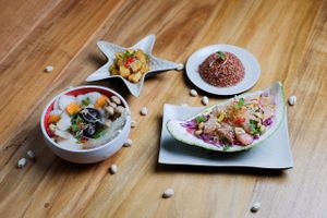 10 x lunches package // Gói 10 bữa trưa

This package will give you 1 lunch per day, for 10 days from Monday to Friday over 2 weeks.
Subscription link: https://goo.gl/forms/6LqHv0PEXqKvigNn1
----

Gói ăn này có 1 bữa trưa mỗi ngày, cho 5 ngày từ thứ 2 đến thứ 6, và kéo dài 2 tuần.
Link đăng kí: https://goo.gl/forms/6LqHv0PEXqKvigNn1 at House Of Chay in Ho Chi Minh City