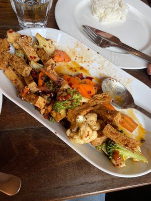 Krispig Tofu  at Peony in Johanneshov