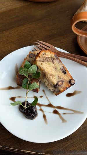 Vegan Cake at Cafe Stay Happy in Tokyo