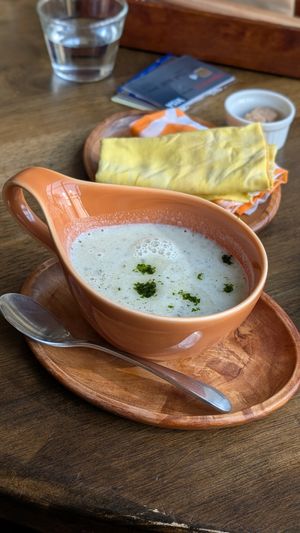  at Cafe Stay Happy in Tokyo