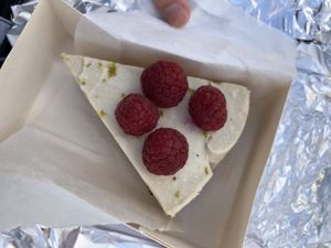 Raw cheesecake HOLY SMOKES SO GOOD  at World Food Barn in Paris