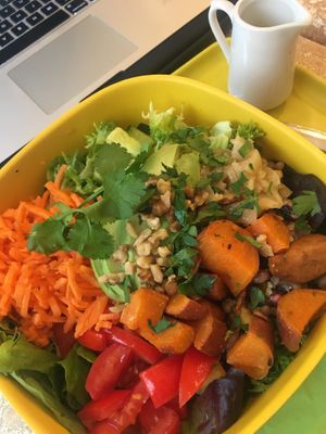 Bowl of the day  at World Food Barn in Paris