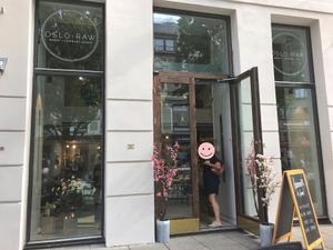 Entrance Oslo Raw at Oslo Raw - Adamstuen Torg in Oslo