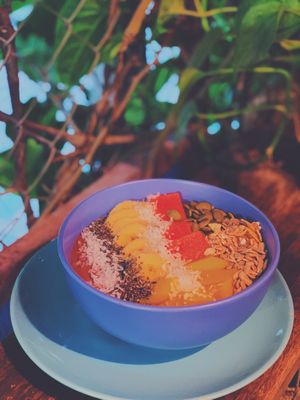 Chocolate smoothie bowl at Khun Kae's Juice Bar in Chiang Mai