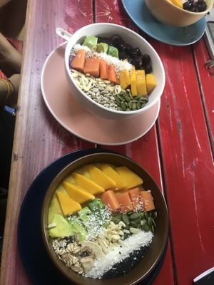 Blueberry and mango bowl 🥭 😍  at Khun Kae's Juice Bar in Chiang Mai
