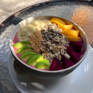Strawberry smoothie bowl at Khun Kae's Juice Bar in Chiang Mai