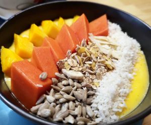 Mango smoothie bowlm at Khun Kae's Juice Bar in Chiang Mai