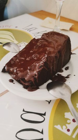 Brownie sin gluten at La Reina Banana in Madrid