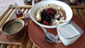 Granola and americano at Pure Vegan Heaven in Koh Phangan