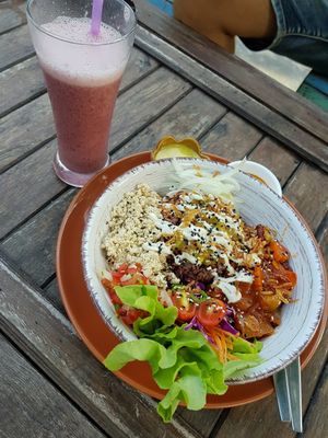 great healthy food at Pure Vegan Heaven in Koh Phangan