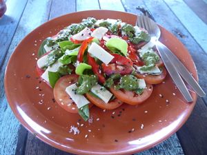 Caprese Salat at Pure Vegan Heaven in Koh Phangan