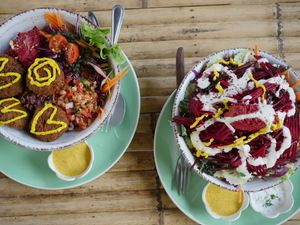 Falafel bowl and raw bowl at Pure Vegan Heaven in Koh Phangan