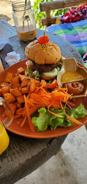 Pure vegan burger at Pure Vegan Heaven in Koh Phangan
