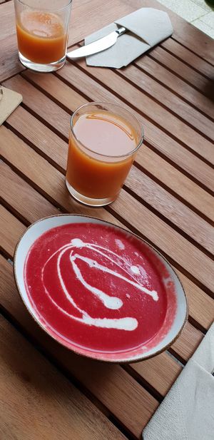 Small soup and fresh juice at Pure in Luxembourg City