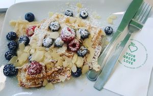 vegan waffle at Your Green Love in Heidelberg