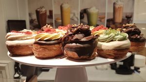 Mini vegan kronuts at Chök in Barcelona