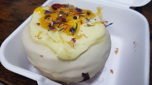 Vanilla passion fruit kronut at Chök in Barcelona