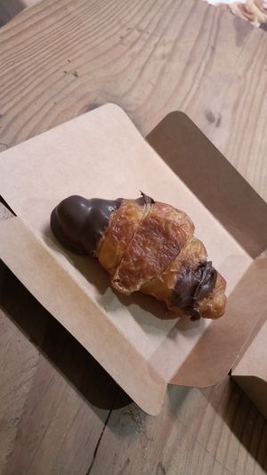 Non-vegan Croissant at Chök in Barcelona