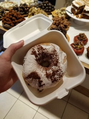 chocolate filled donut at Chök in Barcelona