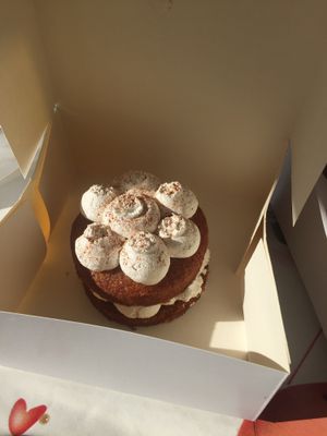 Vegan mini cake  at Chök in Barcelona