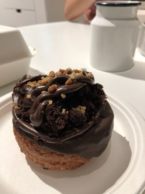 Chocolate hazelnut cronut at Chök in Barcelona