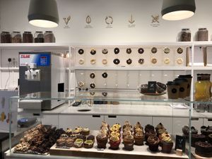 The counter at Chök in Barcelona