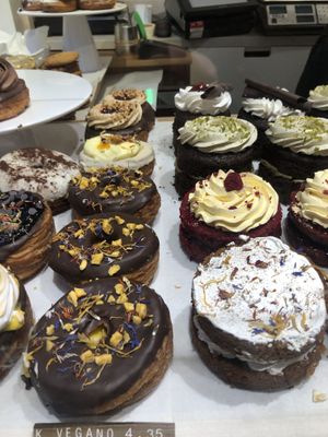 Vegan cakes  at Chök in Barcelona