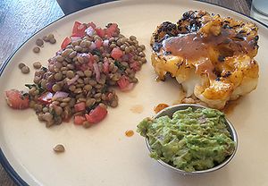 Cauliflower steak in tamarind sauce with lentil salad at Inspiracion 9 in Tijuana