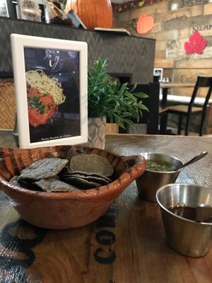 Chips with salsa with that hint of spice you look in Mexico at Inspiracion 9 in Tijuana