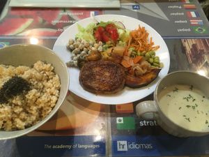 Menu of the day at SOJO Esperanto-Vegana Kafejo in Tokyo