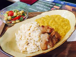 Chickpea curry with salad at SOJO Esperanto-Vegana Kafejo in Tokyo
