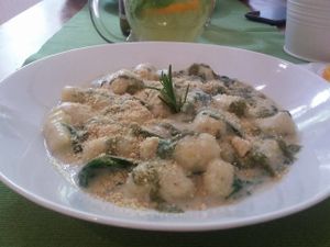 Gnocchi with vegan cheese and spinach at U Zelenina in Prague