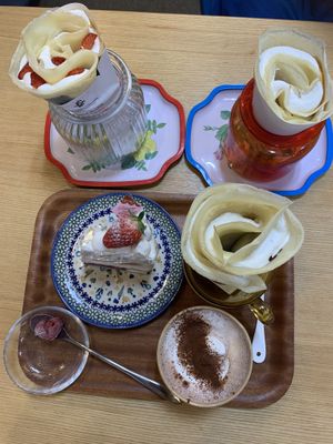 Crepes cake and cocoa at La Chou Choute in Hamamatsu