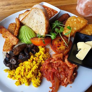 Full vegan breakfast at Natural Bar & Kitchen in Birmingham