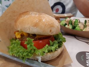 Mexican burger  at Khambú Quart in Valencia