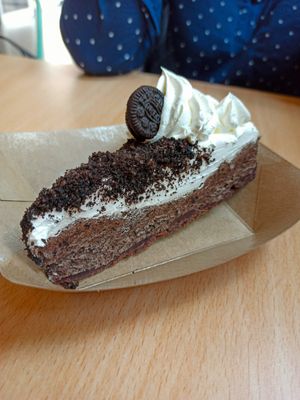 Oreo at Khambú Quart in Valencia