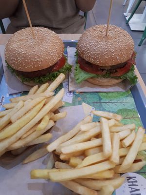  at Khambú Quart in Valencia