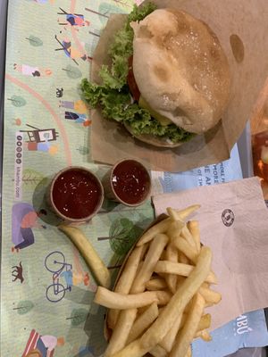   at Khambú Quart in Valencia