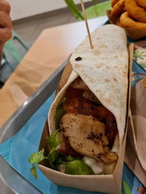 Wrap de heura at Khambú Quart in Valencia